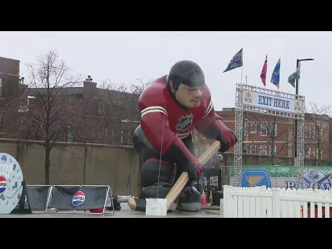 Blackhawks fans gearing up for NHL Winter Classic at Wrigley Field