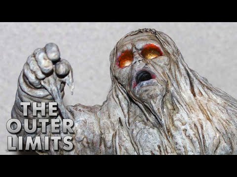 Encuentran Una Terrorífica Criatura De Hielo En La Montaña - The Outer Limits - Serie 1963