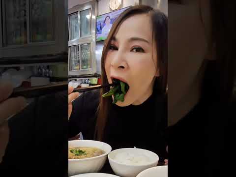 บะหมี่ลูกชิ้นเนื้อตุ๋นร้านเด็ด