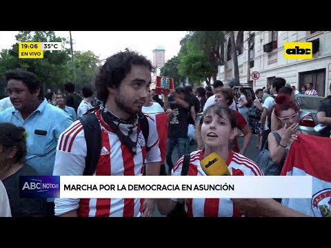 “Marcha por la democracia” en el centro de Asunción