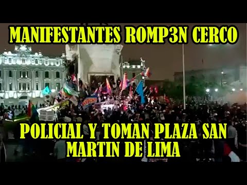 MILES DE MANIFESTANTES TOMAN LA PLAZA SAN MARTIN DE LA CAPITAL PERUANA