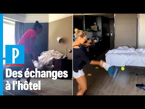 Open d’Australie : en quarantaine, des joueurs de tennis s’entraînent dans leur chambre d’hô