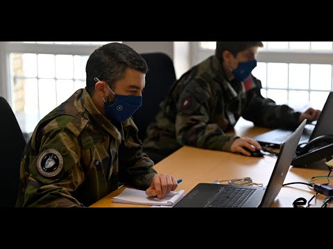 Des milliers de soldats, deux sites ultra-sécurisés : où en est la cyberdéfense française ?