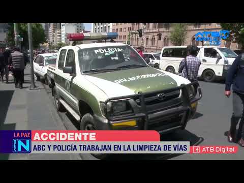 Una avalancha de piedras provocó un accidente en la carretera a Cochabamba