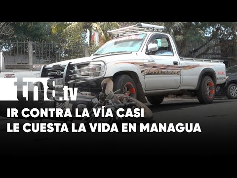 ¡Imprudencia al volante! Irresponsable causa accidente en Managua