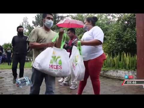 MIDES junto a la alcaldía de San Salvador entrega canastas básicas