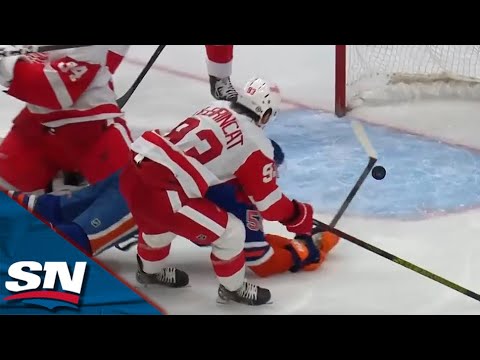 Dylan Holloway Scores Unbelievable Diving Goal To Give Connor McDavid 600th Career Assist