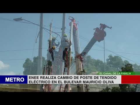 ENEE REALIZA CAMBIO DE POSTE DE TENDIDO ELÉCTRICO EN EL BULEVAR MAURICIO OLIVA