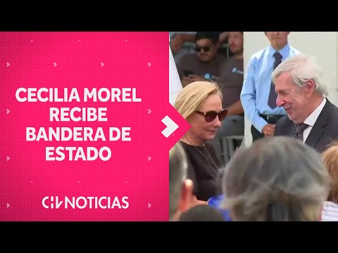 Cecilia Morel recibe bandera de Estado en últimos honores a Sebastián Piñera - CHV Noticias