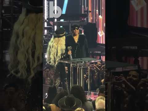Beyoncé Accepts Innovator Award at 2024 From Stevie Wonder | iHeart Radio Music Awards 2024