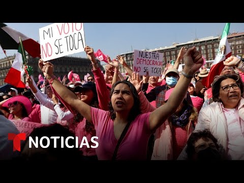 Miles protestan en la ciudad de México contra las reformas electorales propuestas por AMLO