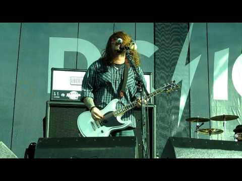 "Fur Cue" in HD - Seether 5/21/11 Washington DC