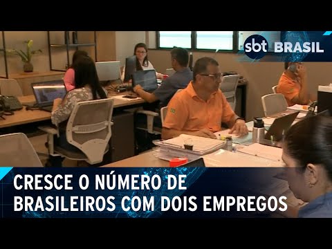 Número de brasileiros que trabalham em dois empregos cresce 15% em 10 anos | SBT Brasil (17/04/24)
