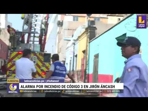 INCENDIO EN CERCADO DE LIMA: RESCATE EN HELICÓPTERO DE HOMBRE ATRAPADO EN ALMACÉN
