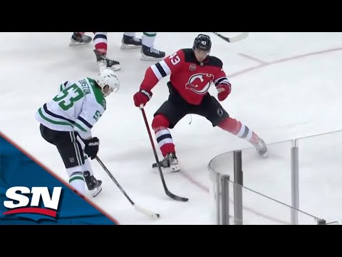 Stars Wyatt Johnston Pulls Off Absurd Toe Drag Before Lighting The Lamp vs. Devils