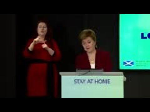Sturgeon: Trump not be allowed to golf in Scotland