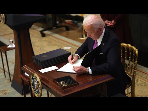 États-Unis : masques, quarantaines... Joe Biden signe une série de décrets contre le Covid-19