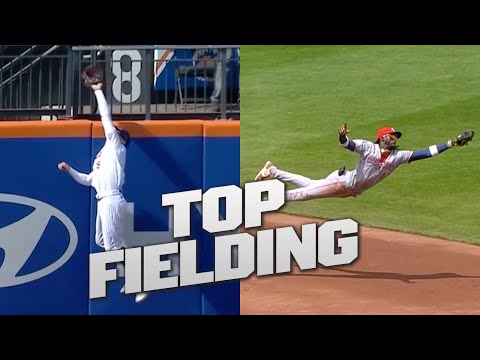 Top Fielding Plays of the Week (Insane home run robberies, diving stops and MORE!)