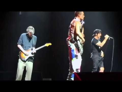 Red Hot Chili Peppers - Hard To Concentrate - Denver 2017