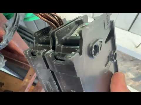 2025090 well a # 1/0 wire fit in a 100 amp residential circuit breaker ?