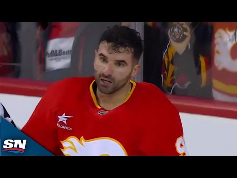 Flames Nazem Kadri Fights Ducks Jacob Trouba After Pair Of Big Hits
