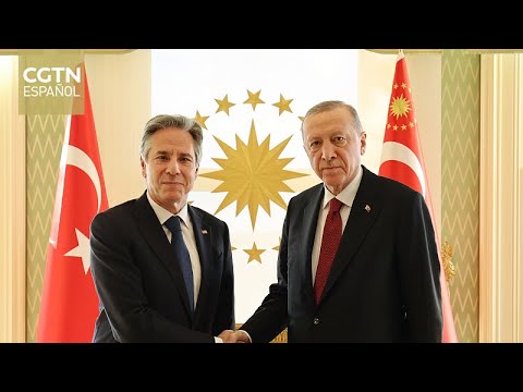 Blinken visita Turquía para abordar la situación en Gaza y discutir la expansión de OTAN con Erdogan