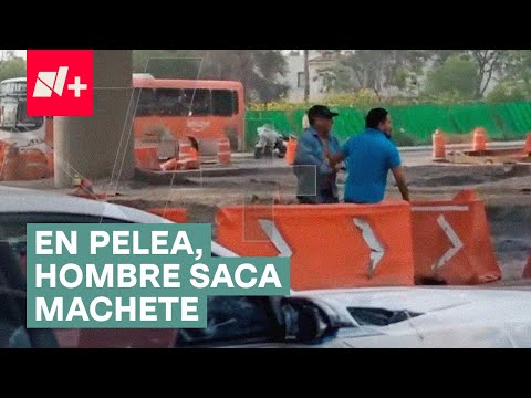 Pelea a golpes y machete en las calles de Monterrey - N+