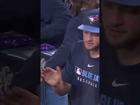 The Blue Jays are ✈️ing to Toronto 1 win away from capturing their 1st #WorldSeries title since 1993