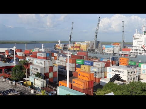 Puerto de Corinto atiende 393 contenedores con diferentes productos