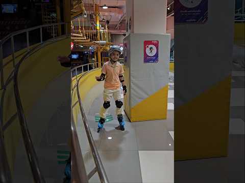 เล่นโรเลอร์เบสที่ฮาร์เบอร์แลน