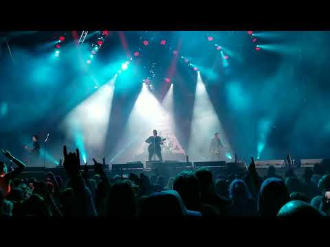 Fall Out Boy - Lake Effect Kid (live) @ Wrigley Field, Chicago #MANIATour