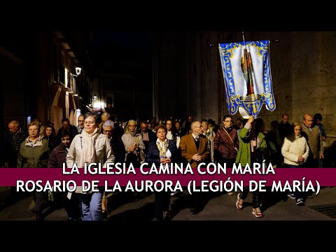 Rosario de la Aurora: La Iglesia camina con María