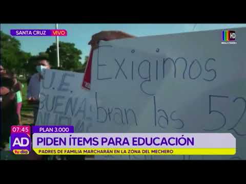Padres de familia protestan por ítems para educación