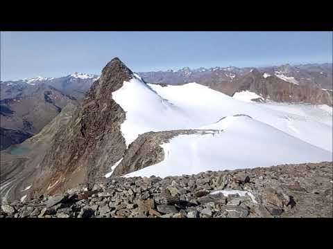 Zuckerhütl (3507 m), Wilder Pfaff (3456 m) and Wilder Freiger (3418 m) - the Stubai Alps classic