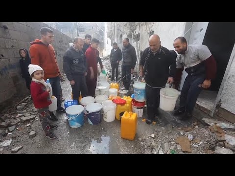 Jabaliya residents dig ground in desperate search for water amid war with Israel