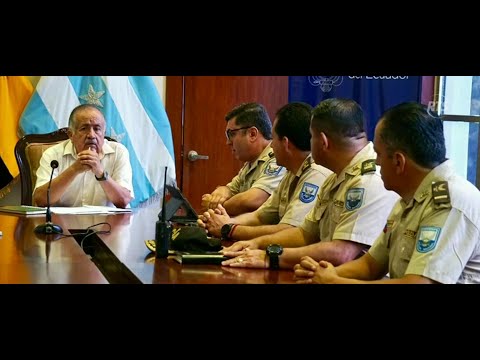 Gobernador del Guayas se reunió con policía y FF.AA.