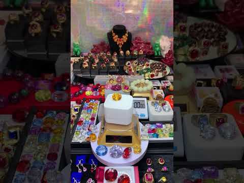 Cảnh nổi bật từ buổi phát trực tiếp