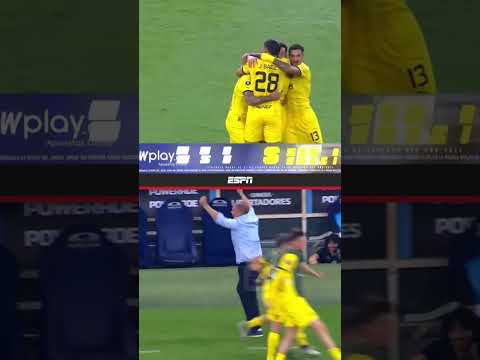 ¡UNA REACCIÓN IMPERDIBLE! Diego Aguirre totalmente desatado ante el gol de Peñarol | #Shorts