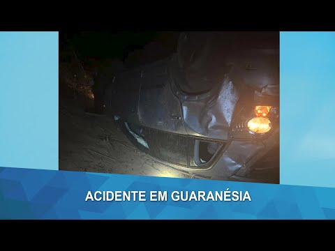 Carro sai da pista ao passar no quebra-molas e capota na MGC-491