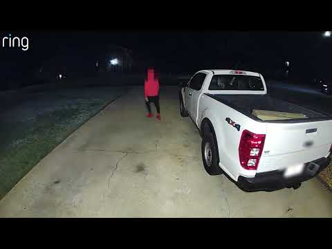 Flood Light Cam Plus Sends Car Intruder Running| RingTV