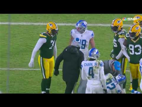 Quay Walker Ejected For Shoving Athletic Trainer vs Lions