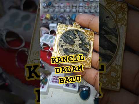 Kancil dalam batu , batu bergambar hewan kancil , ikat perak est 48 grm, Highlight live