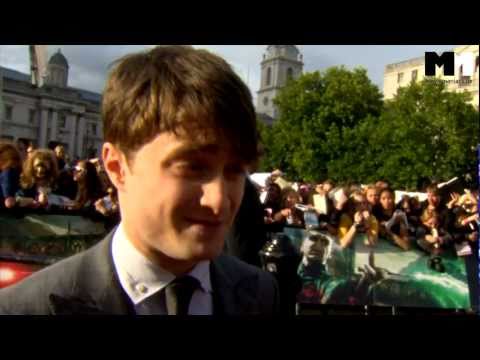 Harry Potter and the Deathly Hallows : Part 2 | Daniel Radcliffe red carpet interview (2011)