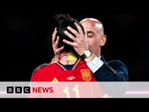 Luis Rubiales suspended by Fifa over Women's World Cup kiss - BBC News