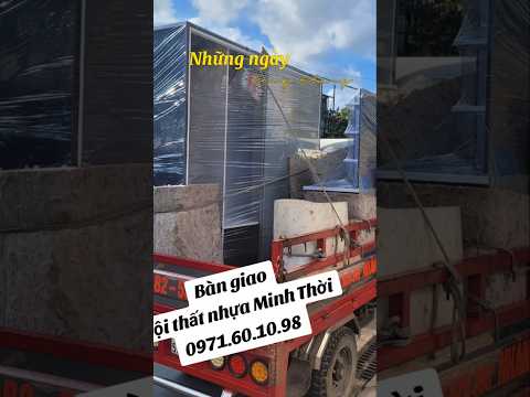 Tủ đồ và bàn trang điểm