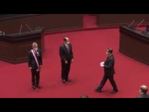 Czech senator defies China, delivers Taiwan speech