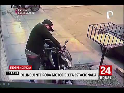 Independencia: en segundos delincuente se lleva moto estacionada en la calle