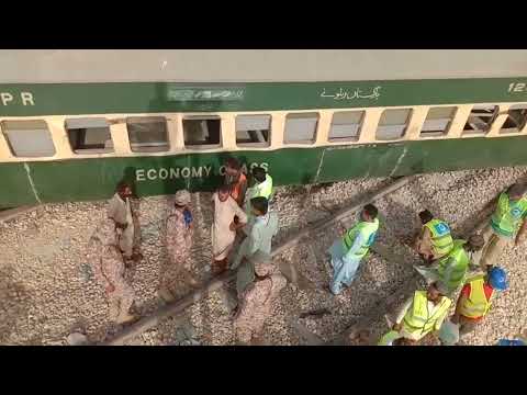 23 muertos en el descarrilamiento de un tren en el sur de Pakistán