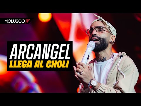 Arcangel une a Molusco TV con Maiky Backstage, Rapetón y Trap House en su concierto en el Choli.