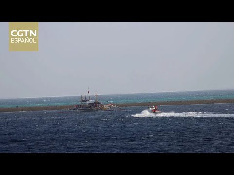 Guardacostas chinos impiden a pescadores filipinos presencia ilegal en isla de Huangyan